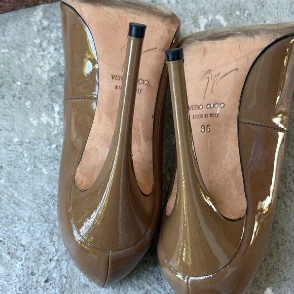 Giuseppe Zanotti patent leather heels - Picture 5 of 8